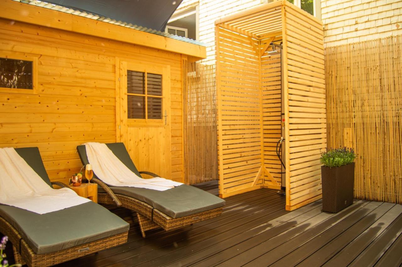 Wellnessoase Mitten In Der Wasserfallstadt Triberg 트리베르크 외부 사진